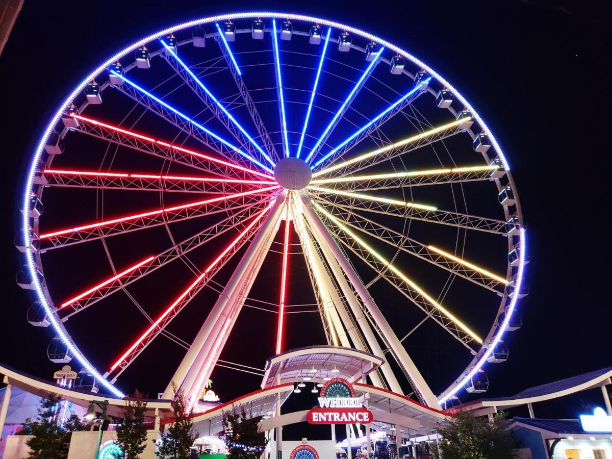 Bucky'S Bungalow, Hot Tub, 1089 Of Free Attraction Tickets For Each Paid Day, Dollywood And More! Gatlinburg Exterior foto