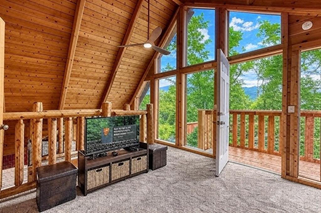Bucky'S Bungalow, Hot Tub, 1089 Of Free Attraction Tickets For Each Paid Day, Dollywood And More! Gatlinburg Exterior foto
